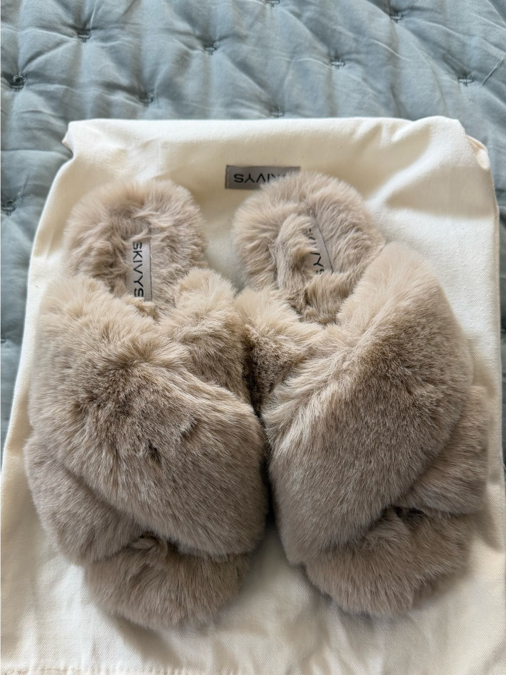 Skivvies Plush Crossband Slippers - Women's Taupe Faux Fur